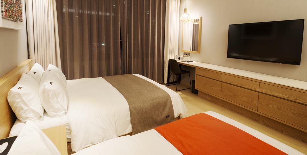 Gloucester Hotel Cheongju Exteriör bild